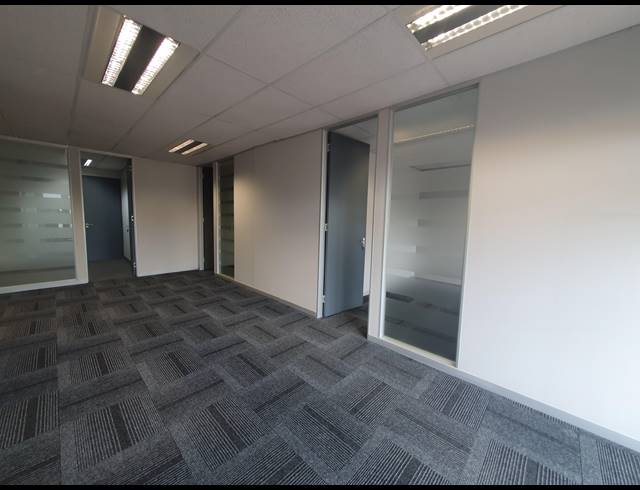 797M² OFFICE TO LET IN BEDFORDVIEW